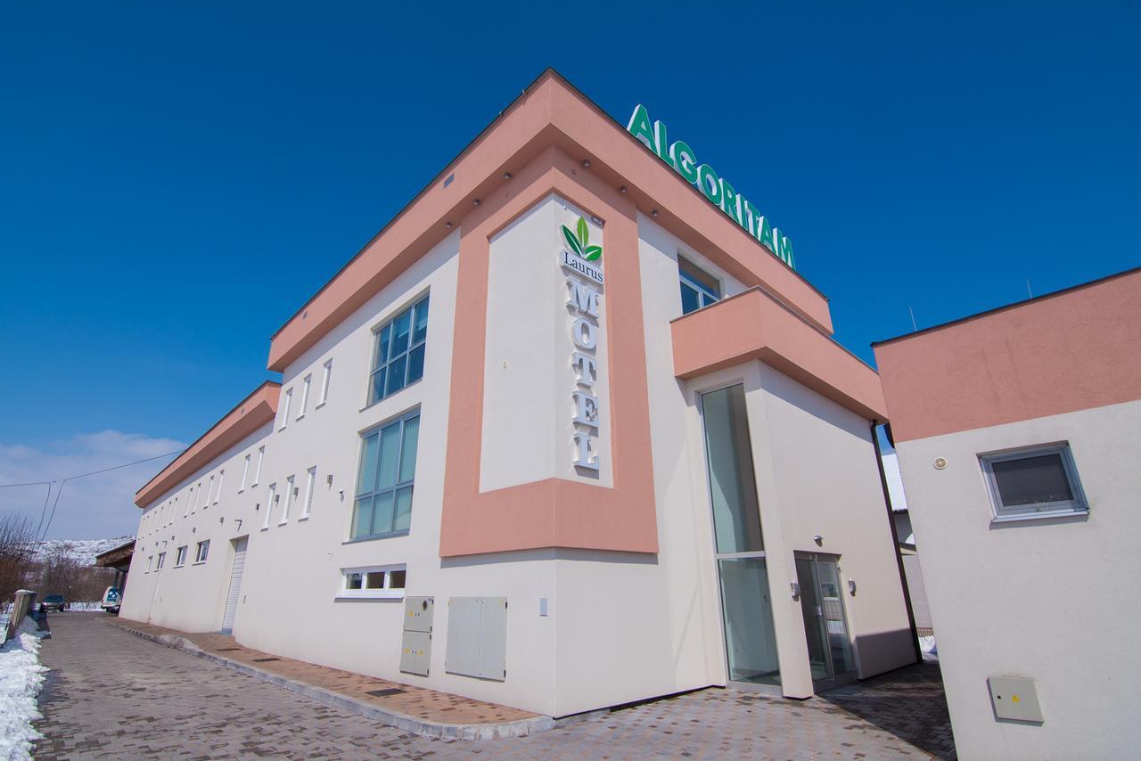 Zivinice Laurus Motel Airport Tuzla المظهر الخارجي الصورة